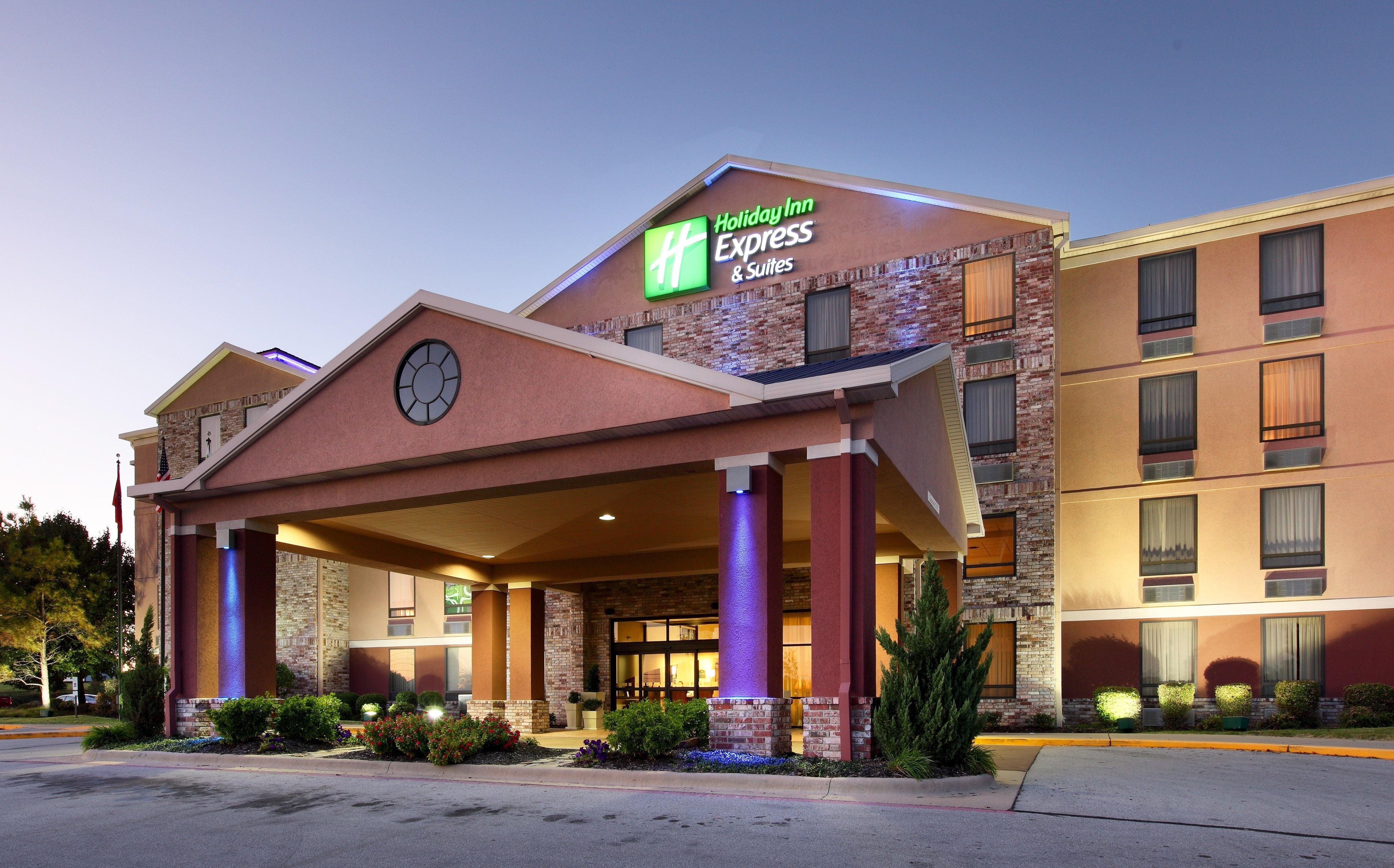 Holiday Inn Express Hotel & Suites Harrison Exteriér fotografie