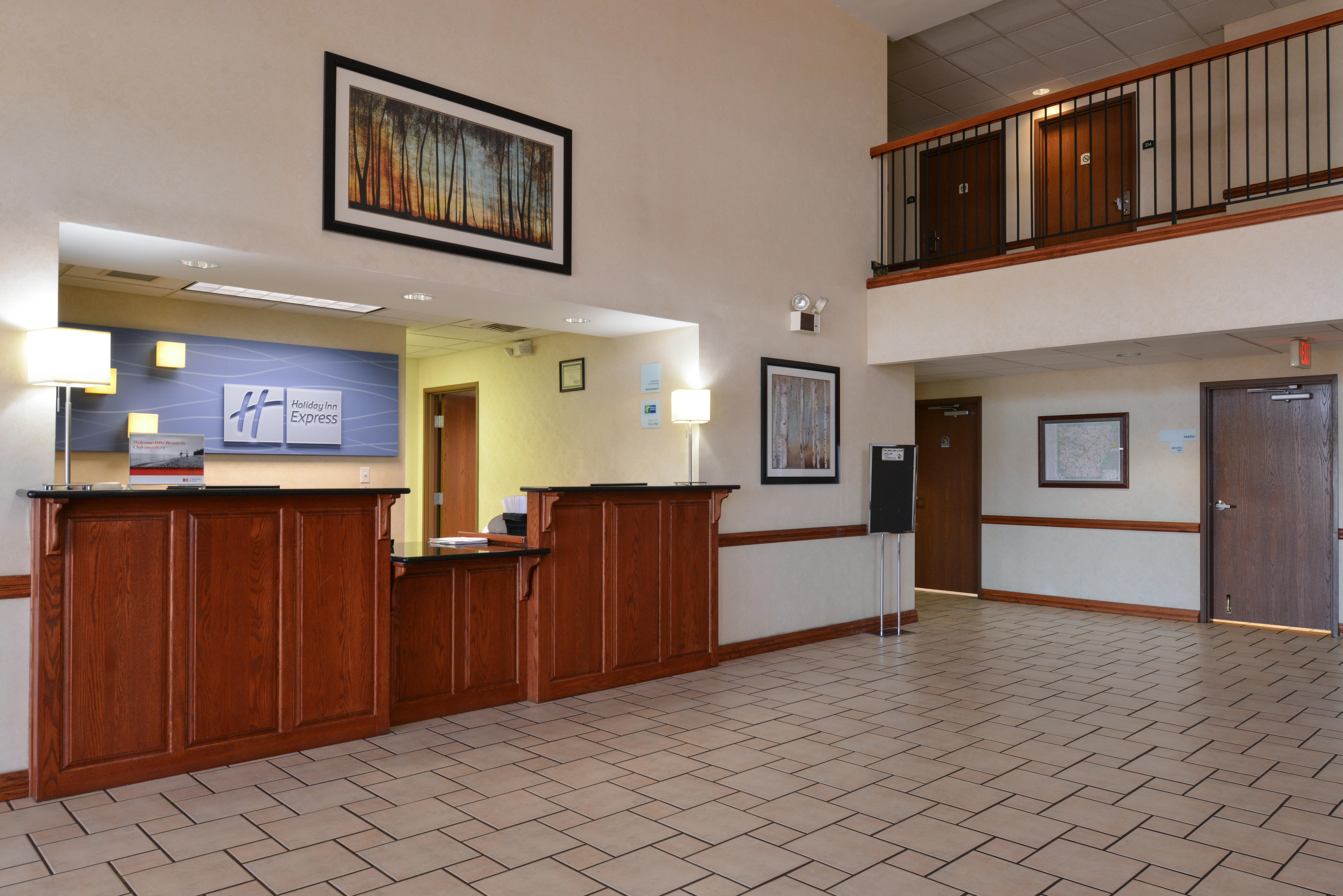 Holiday Inn Express Hotel & Suites Harrison Exteriér fotografie