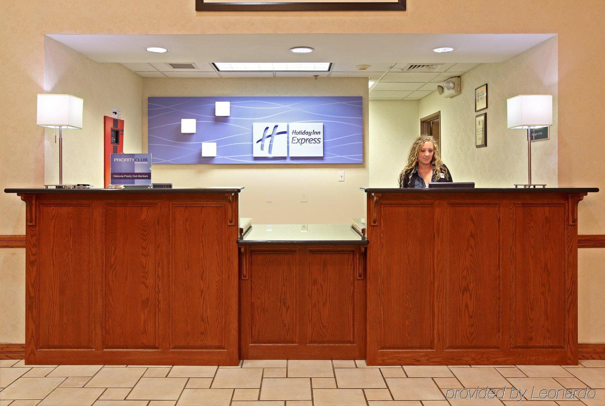 Holiday Inn Express Hotel & Suites Harrison Interiér fotografie