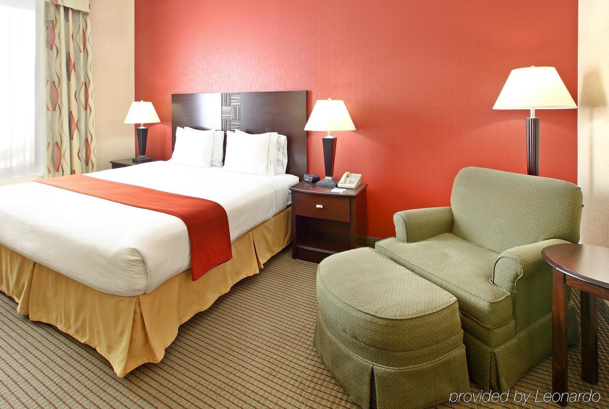 Holiday Inn Express Hotel & Suites Harrison Pokoj fotografie